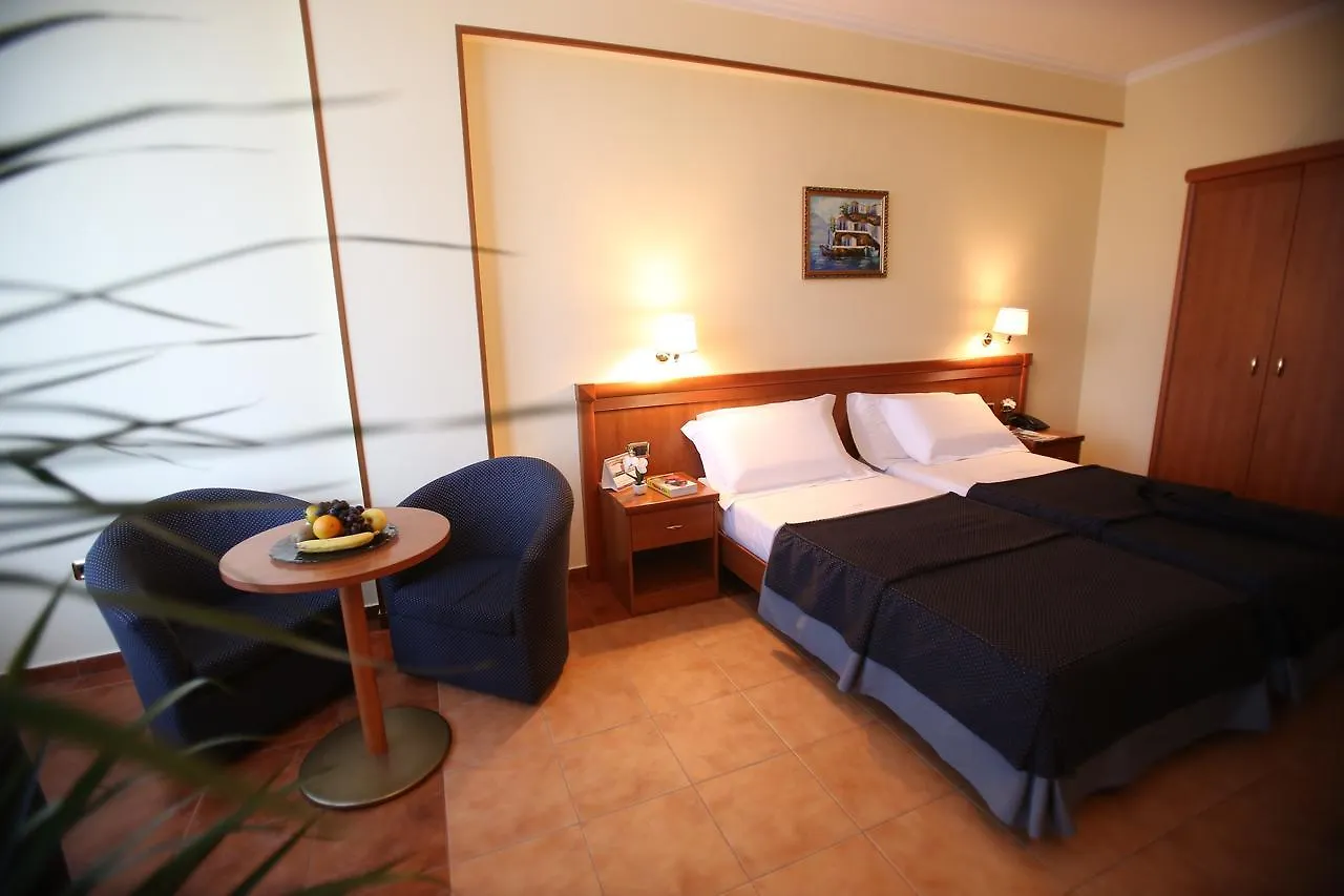****  Hotel Continental Vorë Albanië
