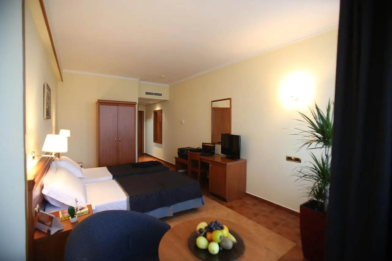 Hotel Continental Vorë