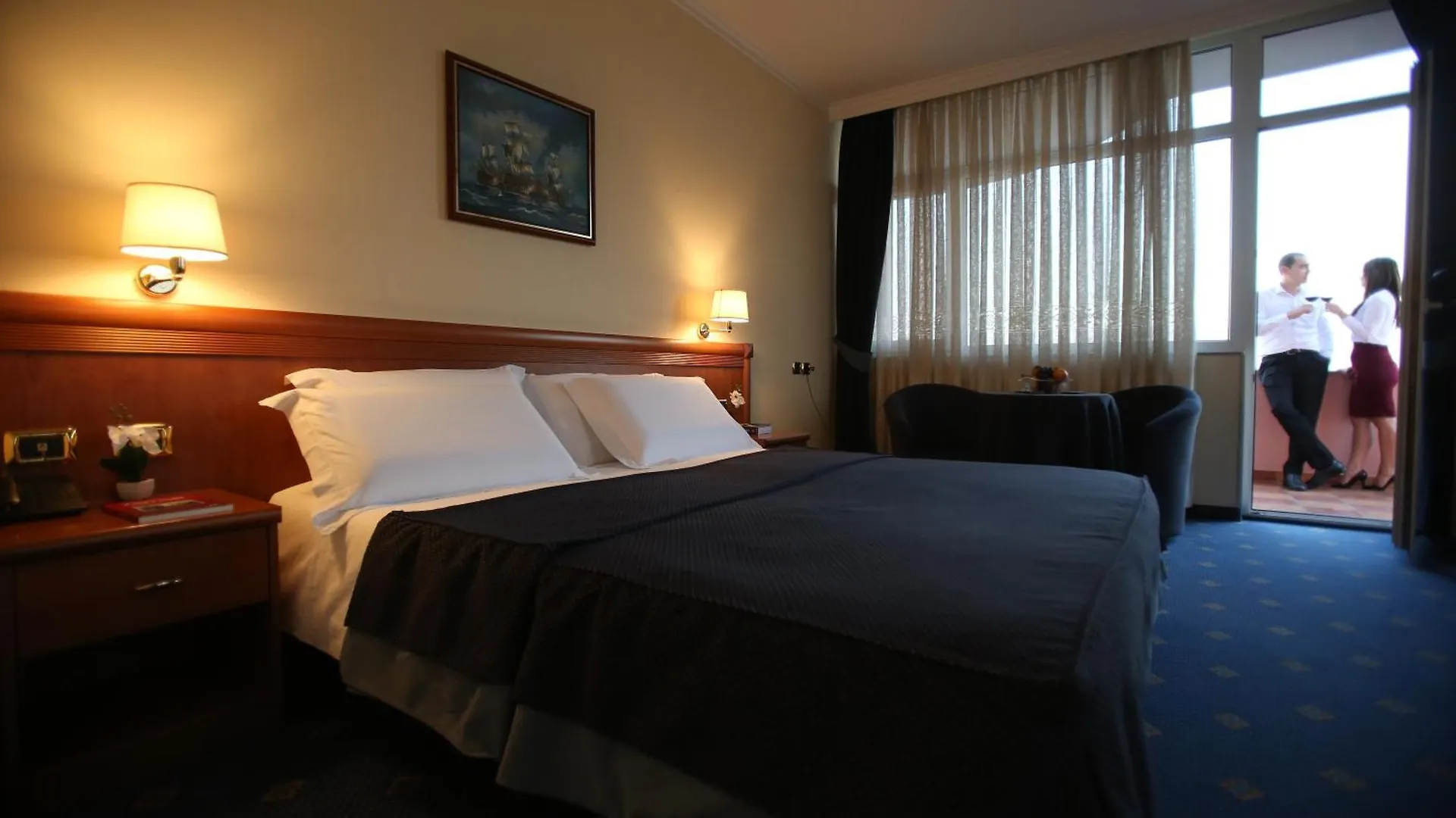 Hotel Continental Vorë