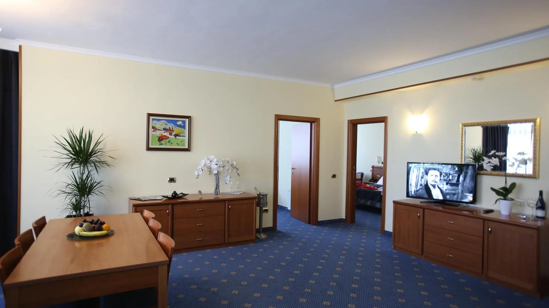 Hotel Continental Vorë