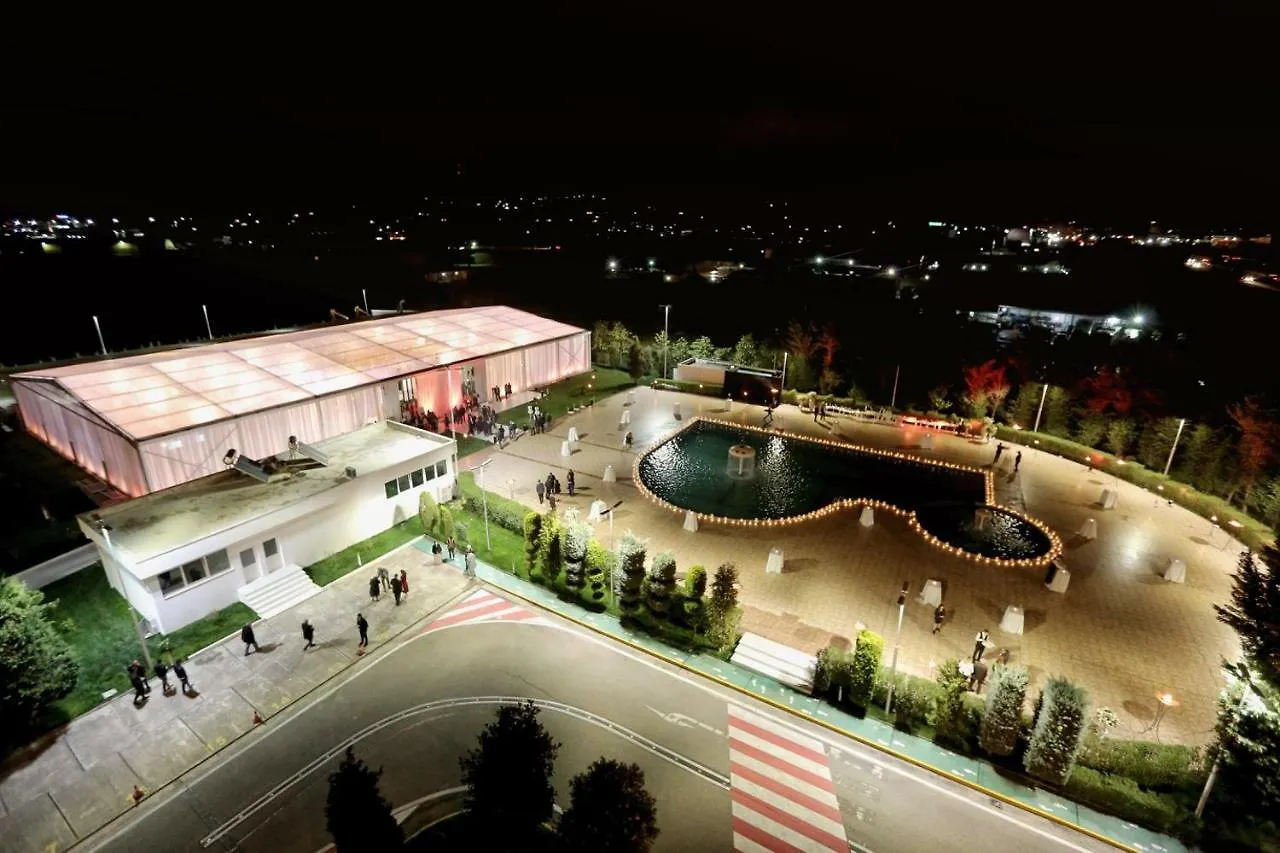 Hotel Continental Vorë Albânia
