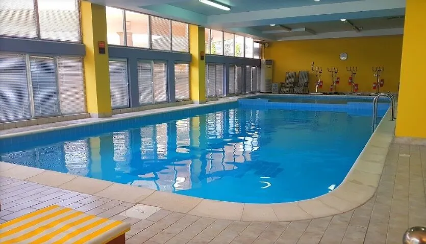 Hotel Continental Vorë 4*,
